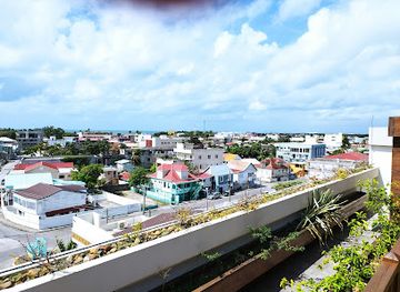 belize/belize-city/fort-george/shop/golden-bay-store