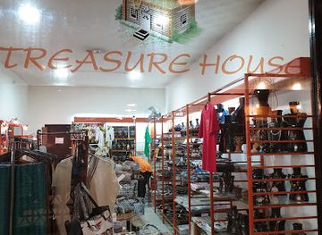 ethiopia/debre-libanos-monastery/shop/gift-shop-treasure-house