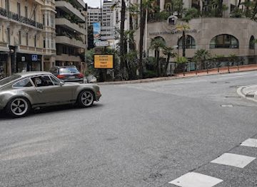 monaco/monaco-grand-prix-circuit/shop/nike-store