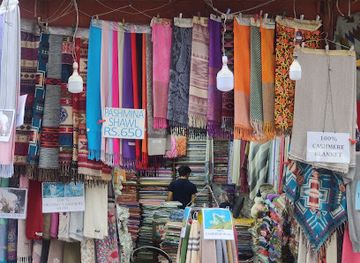 nepal/kathmandu-valley/shop/unique-handicraft-collections