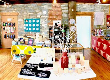 canada/eastern-ontario/shop/happy-thoughts