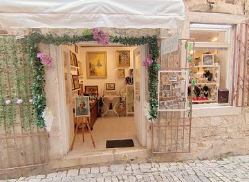 croatia/trogir/shop/boketa-store-vintage-antique-fine-art-home-decor-jewelry