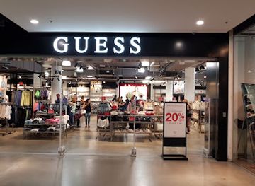 australia/melbourne/southbank/shop/guess-crown-melbourne
