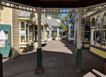 canada/laurentides/shop/le-petit-hameau-st-jovite-inc