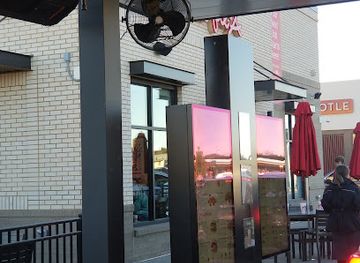 south-dakota/sioux-falls/historic-district/shop/emporium-on-41st-st