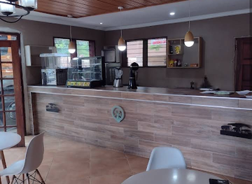 malawi/liwonde-national-park/shop/coffee-shop-zest-gardens