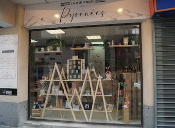 france/lourdes/shop/art-des-pyrenees