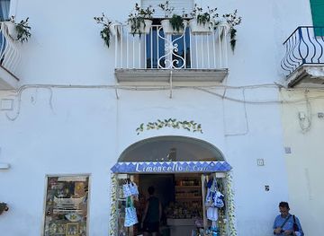 italy/capri/shop/la-bagattella-di-roberta-desiderio