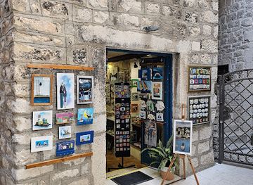 croatia/trogir/shop/art-crafts-gallery