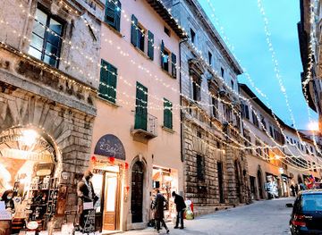 italy/montepulciano/shop/butterfly