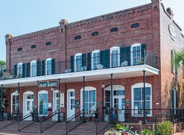 florida/apalachicola/shop/grady-market