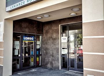 poland/roztocze-national-park/shop/longo-chinski-supermarket