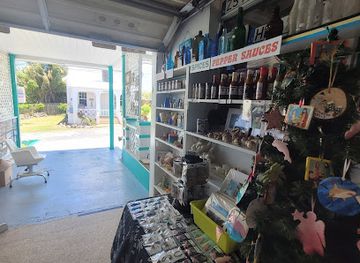 the-bahamas/eleuthera/shop/ponderosa-shell-gift-shop