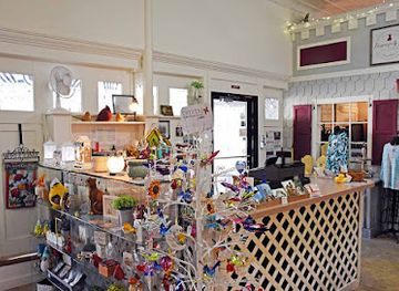 iowa/little-switzerland/shop/the-village