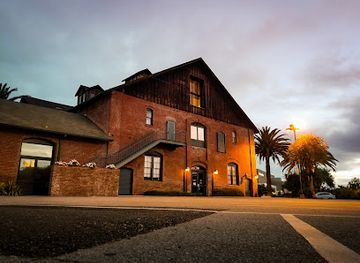 california/palo-alto/shop/stanford-barn-shopping-center