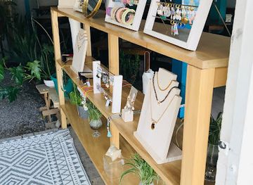costa-rica/nicoya-peninsula/shop/del-mar-boutique-art-s-crafts-store