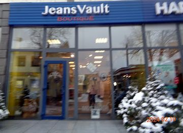 lithuania/palanga-beach/shop/jeansvault