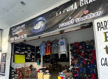 mexico/acapulco/shop/planet-sneakers-anclas