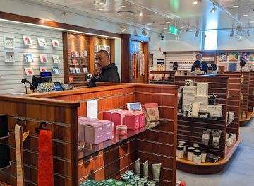 australia/canberra/parliamentary-triangle/shop/parliament-shop