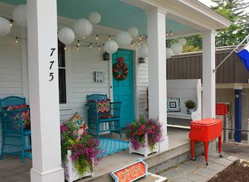 connecticut/hartford-county/shop/vivid-hue-home-gifts