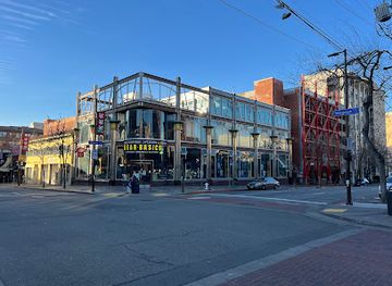 california/berkeley/telegraph-avenue/shop/bear-basics