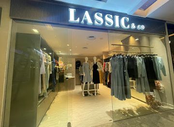 singapore/balestier/shop/lassic-co-novena-square-2