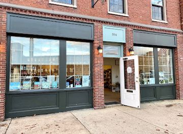 new-hampshire/strafford-county/shop/hip-finds-company