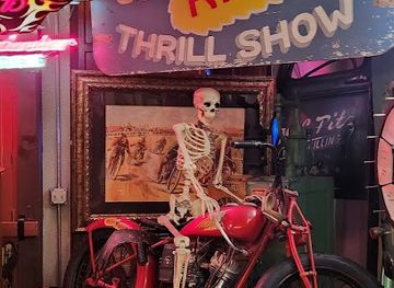 illinois/mississippi-palisades-state-park/shop/pulford-opera-house-antique