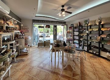 hungary/balaton-uplands/shop/furedi-szappan-es-ajandekbolt