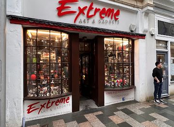 Extreme Art & Gadgets