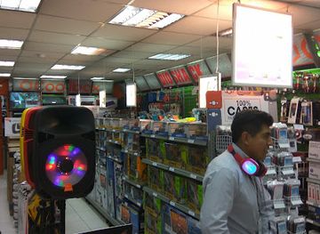 peru/huaraz/shop/radioshack