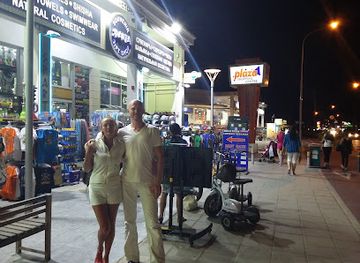 cyprus/nissi-beach/shop/perfetto-uomo-figlioli-agia-napa