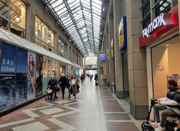 germany/cologne/altstadt-nord/shop/neumarkt-galerie-koln