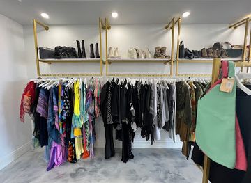 illinois/schaumburg/shop/elegante-boutique