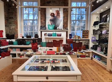 ireland/dingle-peninsula/shop/holden-leathergoods