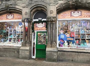united-kingdom/londonderry/shop/little-acorns-bookstore