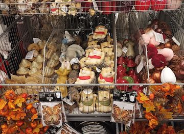 hungary/veszprem/shop/kik