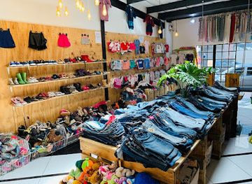 south-africa/johannesburg/maboneng/shop/pre-loved-kids-clothes-maboneng