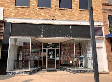 kansas/wilson-lake/shop/russell-specialty-books-and-gifts