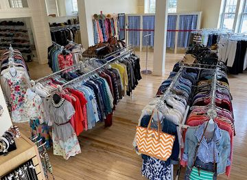 maine/camden/shop/serendipity-fine-consignment