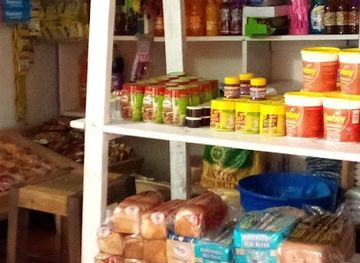 uganda/queen-elizabeth-national-park/shop/queen-s-way-supermarket