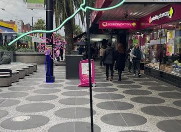 australia/melbourne/shop/acland-street-village