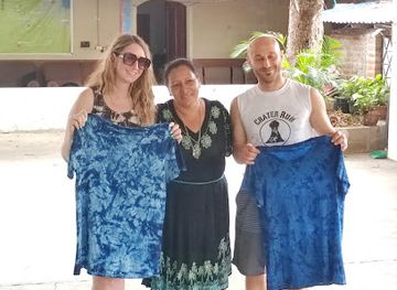 el-salvador/suchitoto/shop/pajaro-flor-tienda-y-taller-de-anil