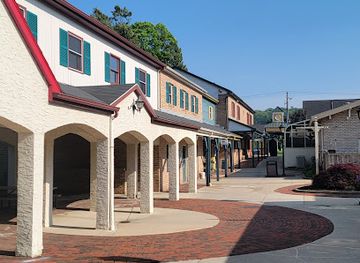 pennsylvania/hershey/shop/briarcrest-square-shopping-village