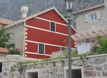 montenegro/tivat/shop/ned-monte