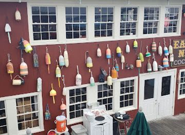 maine/bar-harbor/shop/oli-s-trolley-gift-shop