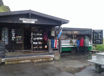 iceland/laugavegur-trail/shop/seljalandfoss-shop