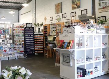 south-africa/overberg/shop/the-art-boutique-kleinmond