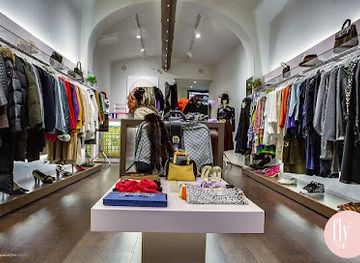 italy/florence/shop/fly-fashion-loves-you-store-vintage-and-student-made-fashion