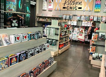 california/los-angeles/shop/the-hollywoodland-experience